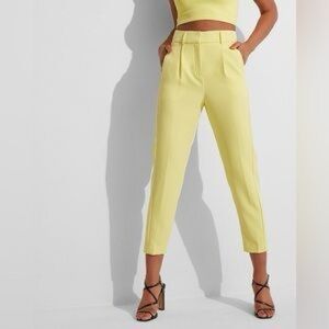🔥🔥🔥NEW Express High Waisted Pleated Yellow Petite Trousers Pants 12S
